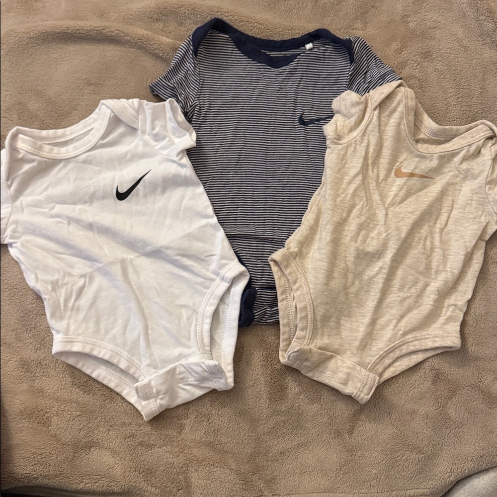 Nike Onesie Set